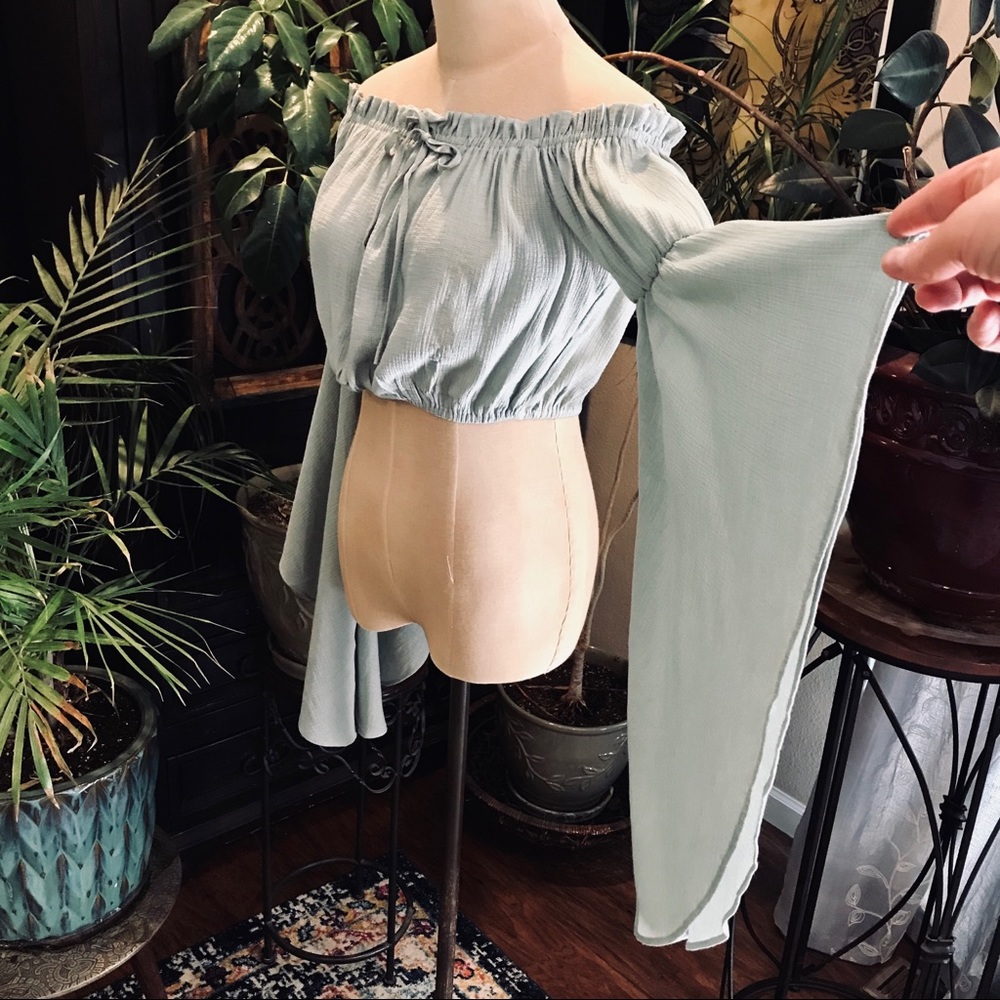 Maggie May papillon butterfly Sleeve peasant top - Picture 5 of 8